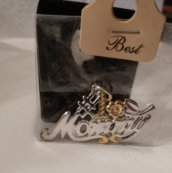 #1 MOMMY SILVER/GOLD PENDANT NEW IN PACKAGE-Signed - Picture 5 of 6